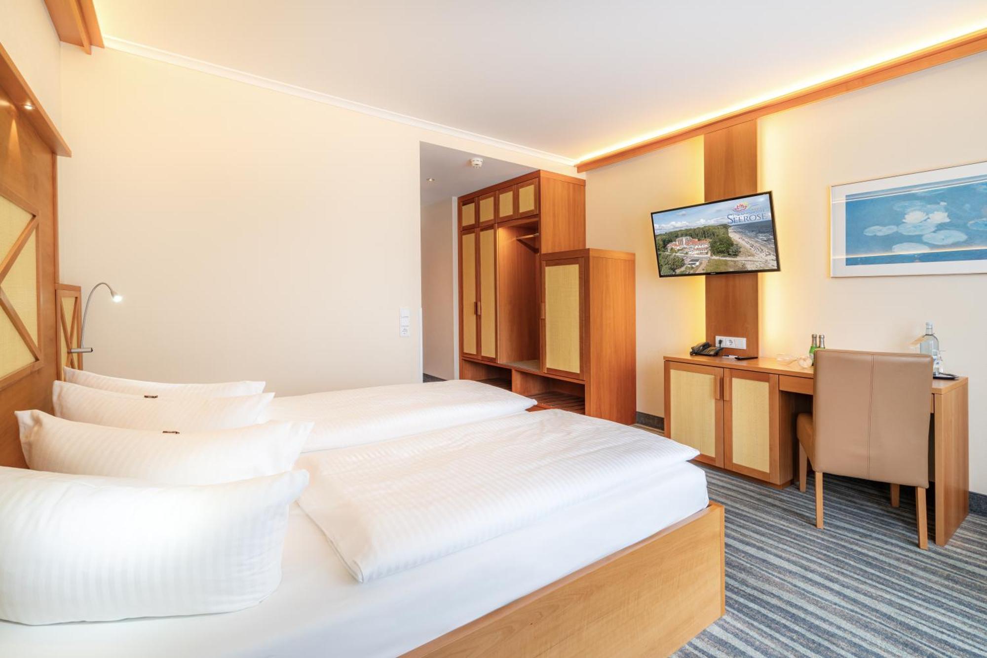 Strandhotel Seerose Kolpinsee Luaran gambar