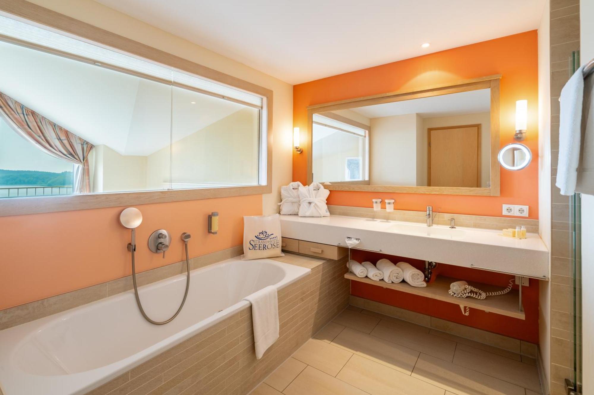 Strandhotel Seerose Kolpinsee Luaran gambar