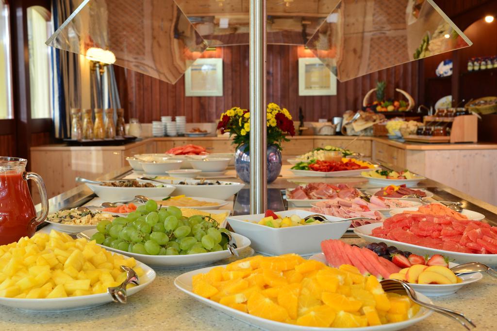 Strandhotel Seerose Kolpinsee Luaran gambar